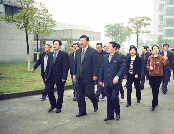 育英师生用爱接力　点燃生命希望之光